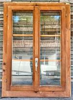 Altes Fenster Holz mit Sprossen, Einfachverglasung